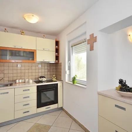 Vukasovic Apartment